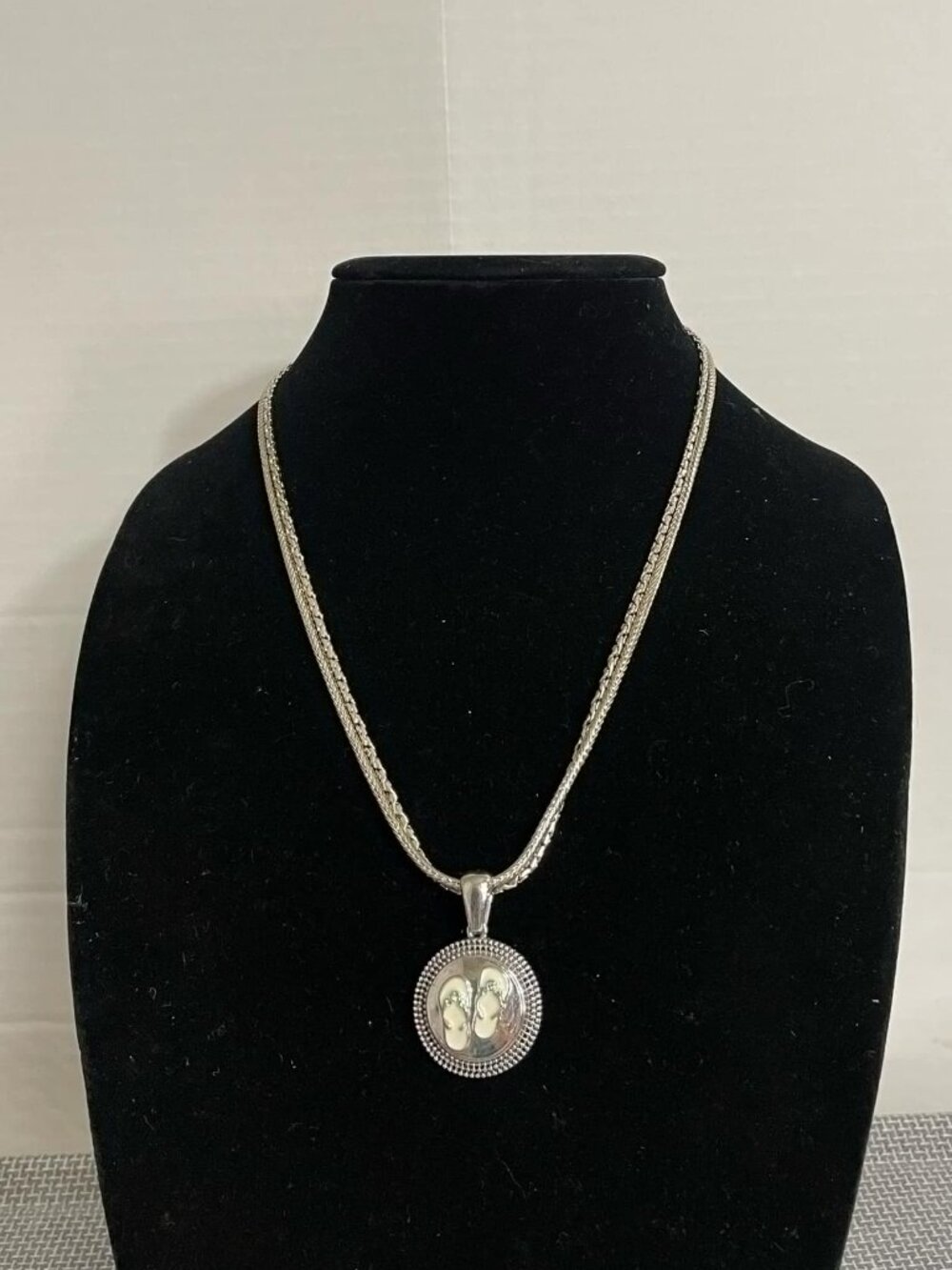 Ginger Snaps Sandal Necklace